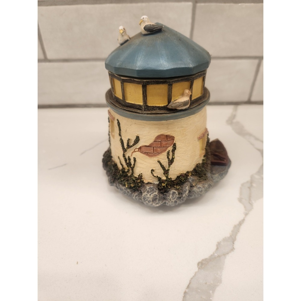 Vtg. Lidded Lighthouse Trinket Jewelry Music Box Plays "You‎ Light Up My Life"